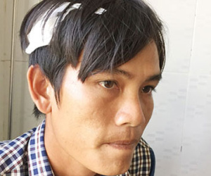 Cả gia đình bị 20 người truy sát