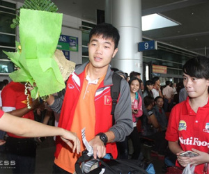 Người hâm mộ đón đội U23 Việt Nam trở về