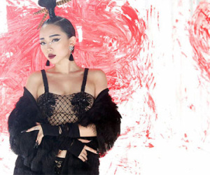 Tóc Tiên: "Gia đình bị sốc trước hình ảnh sexy của tôi"