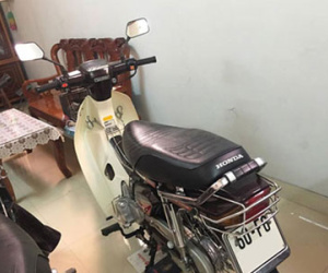 Honda Dream Thái "sang tay" giá 150 triệu đồng