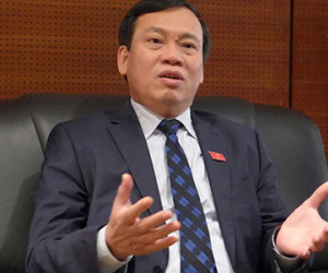 Bốn người xin rút để dồn phiếu cho ông Nguyễn Phú Trọng