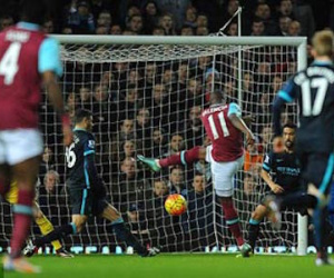West Ham 2-2 Man City: Kỳ phùng địch thủ