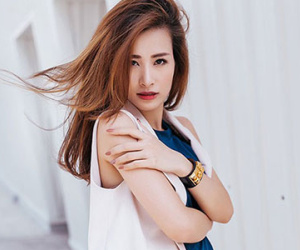 Đông Nhi tự hào là ca sĩ duy nhất trong danh sách Forbes
