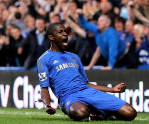 Kình địch của B.Bình Dương có "bom tấn" từ Chelsea