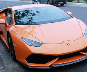Lamborghini Huracan màu độc của đại gia Đà Nẵng