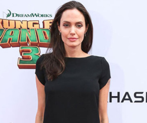 Angelina Jolie bị nghi mắc chứng biếng ăn và chỉ nặng 37 kg