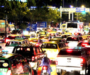 Khu vực sân bay Tân Sơn Nhất ùn tắc ngày cận Tết