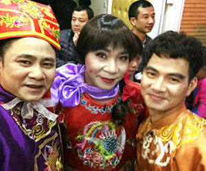 "Cô Đẩu" Công Lý điệu đà trước giờ quay Táo quân 2016