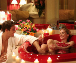 Lý do không nên tắm trước khi quan hệ tình dục