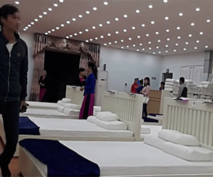 Bất thường trong cửa hàng Trung Quốc núp bóng người Việt?