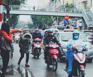 "Phát điên" vì chờ bắt taxi ở Hà Nội những ngày cận Tết