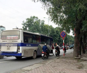 Cận tết, xe khách đua nhau “chặt chém”