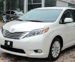 Toyota Sienna Limited 2016 có mặt tại Hà Nội