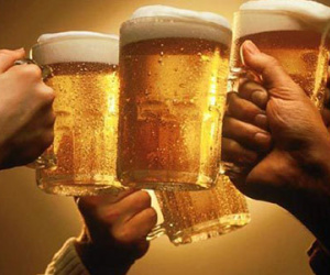 Giành hát trong tiệc tất niên, 1 thanh niên nhập viện