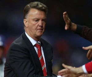 Pep đến Man City, M.U vội vàng ấn định thời điểm thay Van Gaal