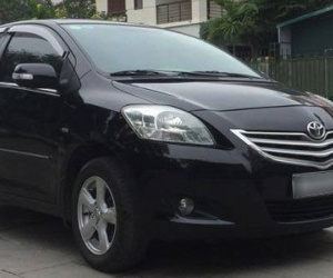Thuê Camry tự lái dịp Tết, đặt cọc một tỷ đồng