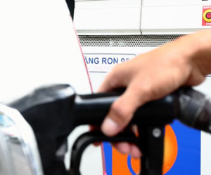 Petrolimex sẽ bồi thường cho xe chết máy do xăng A95
