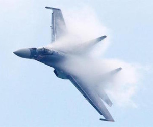 Phương Tây đưa Su-35S của Nga lên mây xanh