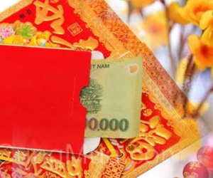 "Lì xì ít quá thì kỳ, lì xì nhiều quá thì... cay đắng"