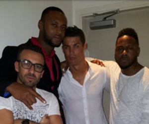 Thảm họa thời trang Ronaldo gây bão mạng xã hội