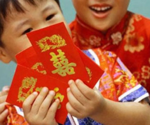 Phát điên vì bà nội mừng tuổi cháu... 10 nghìn đồng