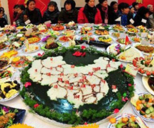 Tiệc tùng ngày Tết - Nỗi ám ảnh của người dễ tăng cân
