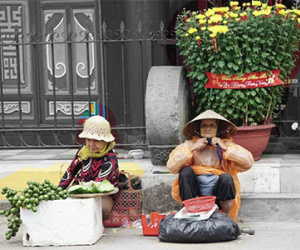 Mỗi hình ảnh - một phận đời, những góc khuất khiến bạn chạnh lòng giữa cái Tết đoàn viên