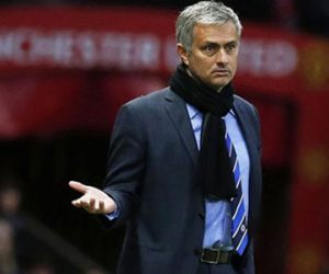 Mourinho ký ba năm với Man Utd, lĩnh lương ngang Guardiola