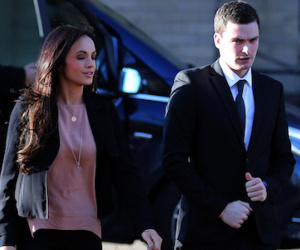 Adam Johnson bị đuổi việc vì sex với trẻ em