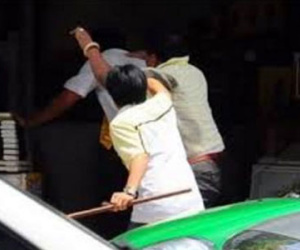 Bị 4 kẻ bịt mặt đến tận nhà truy sát