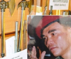 Đại ca giang hồ thác loạn cùng gái đẹp, vung tiền "bo" như đại gia