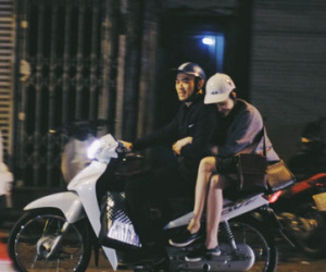 Những người yêu nhau đã có một đêm Valentine thật ngọt, thật ấm!
