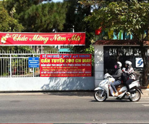 Thảm cảnh ông chủ sau Tết: Quỳ lạy từ công nhân đến đối tác