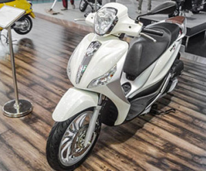 Cận cảnh Piaggio Medley 125 ABS 2016 “bằng xương, bằng thịt”