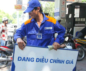 Ngày mai giá xăng có thể giảm mạnh
