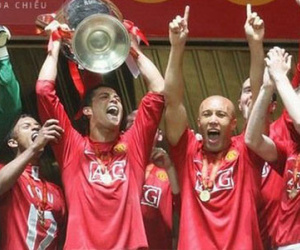 Trong cơn giận, Ronaldo tiết lộ bí mật động trời tại M.U
