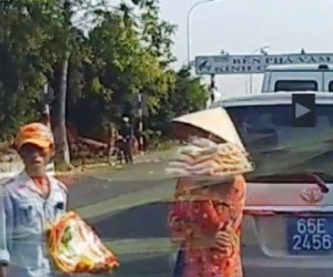 Truy bắt 2 thanh niên trộm túi xách trong ôtô biển xanh