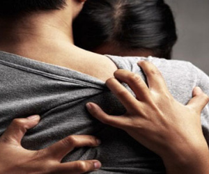 Đòn thù cay nghiệt của chồng dành cho vợ ngoại tình