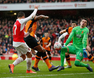 Arsenal bất lực trước Hull, đá lại vòng 5 Cup FA