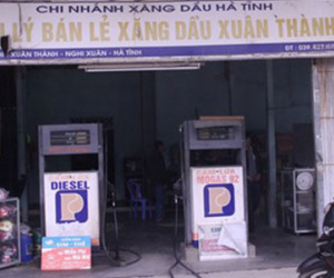 Cây xăng giữ nguyên giá không giảm vì phải... bù lỗ?