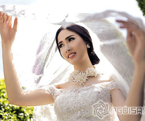 Rộ nghi án Phan Thị Mơ sắp lên xe hoa với bạn trai đại gia