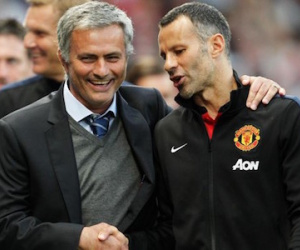 Vì sao Mourinho vẫn chưa tới Old Trafford?