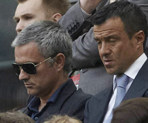 Man Utd cầu cứu siêu cò Mendes để sớm chốt với Mourinho