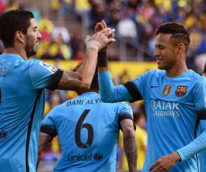 Neymar và Suarez lập công, Barca thoát hiểm trước Las Palmas