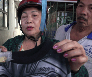 Cảnh sát điều tra chiếc áo nghi làm bé trai ngất xỉu