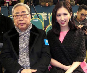 Đá bồ trẻ, kiều nữ TVB "gắn như sam" với đại gia 78 tuổi