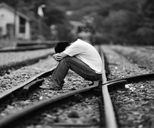 "Quan hệ" với người yêu nhí, anh trai làng hai lần trốn nã