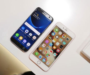 So sánh Galaxy S7 Edge vs iPhone 6s Plus: Chạm trán nảy lửa