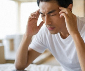 Đến xin cưới, bị bố vợ tát và bắt quỳ trước cửa nhà