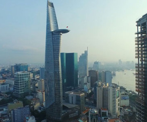 TP.HCM thu ngân sách gấp đôi Hà Nội nhưng chi ít hơn 10.000 tỷ đồng